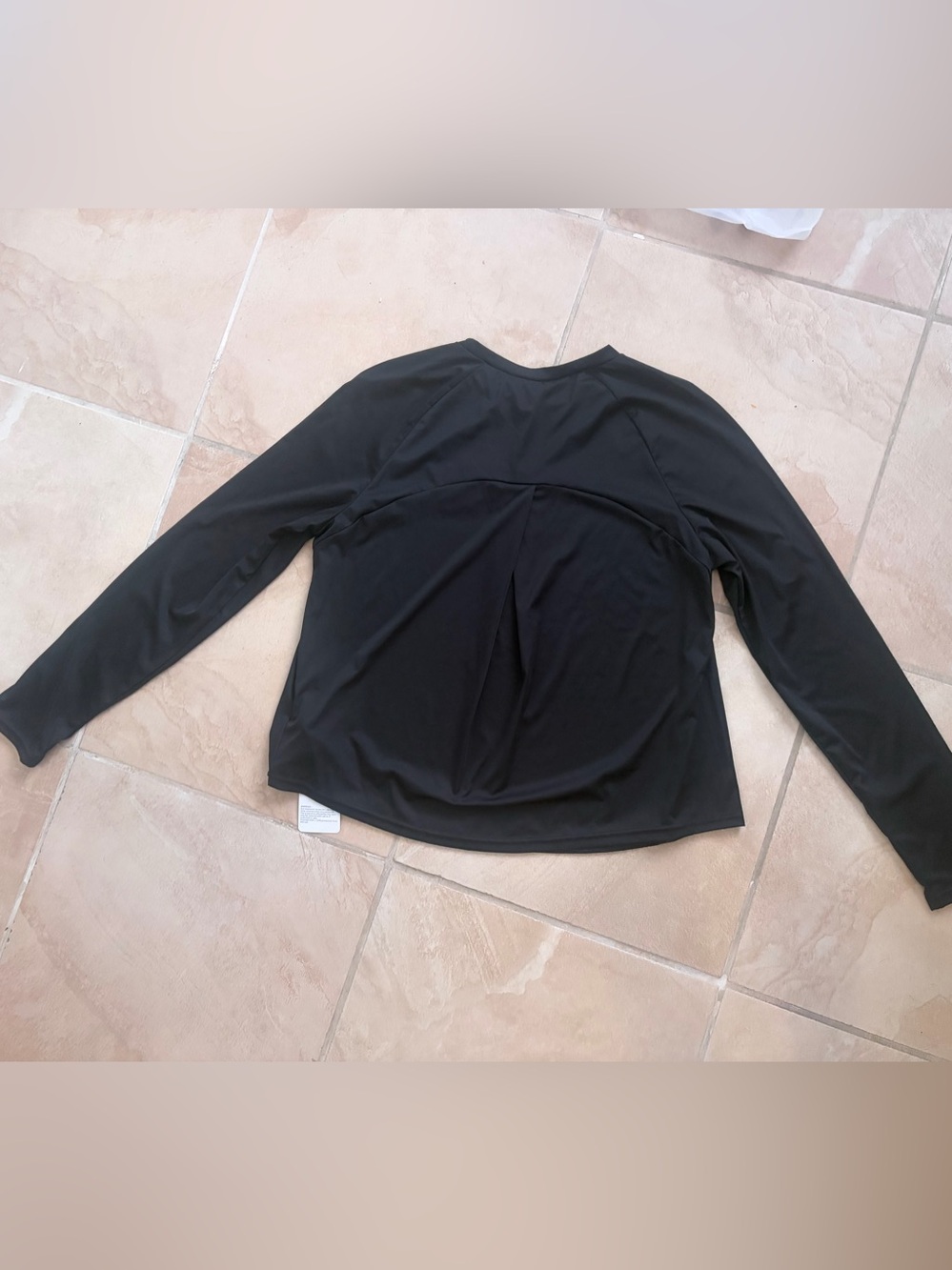 Black Women's Long-Sleeve Performance Tank Top
